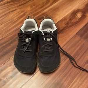 Black altra running shoes